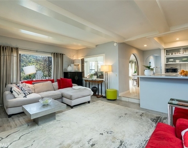 3216 Beaudry Terrace - Photo Thumbnail 14