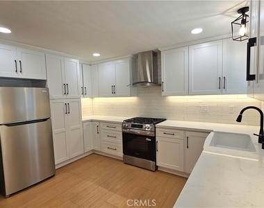 121 N Muscatel Avenue - Photo Thumbnail 10