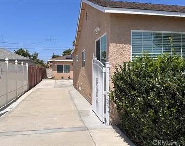 3829 Esmeralda Avenue - Photo Thumbnail 10