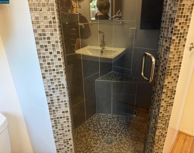 7 Knickerbocker Lane - Photo Thumbnail 24
