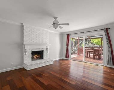 647 Bonita Ave - Photo Thumbnail 7
