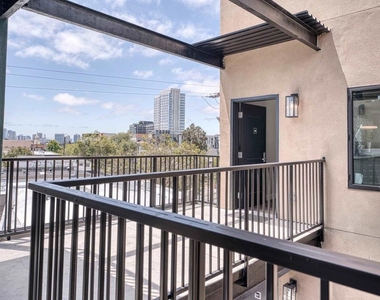 4202 Telegraph Ave - Photo Thumbnail 24