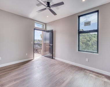4202 Telegraph Ave - Photo Thumbnail 13
