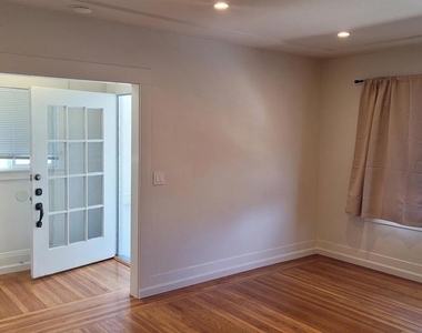 2124 12th Ave - Photo Thumbnail 7