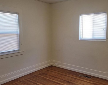 2124 12th Ave - Photo Thumbnail 16