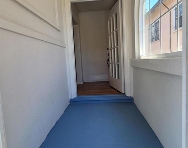 2124 12th Ave - Photo Thumbnail 3