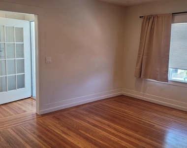 2124 12th Ave - Photo Thumbnail 8