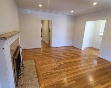 2124 12th Ave - Photo Thumbnail 4