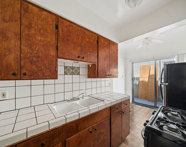 153 S Crescent Drive - Photo Thumbnail 3