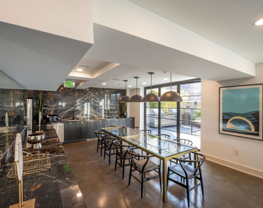 727 W 7th Street - Photo Thumbnail 23