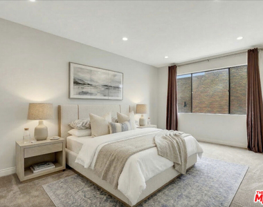 1260 S Beverly Glen Boulevard - Photo Thumbnail 13