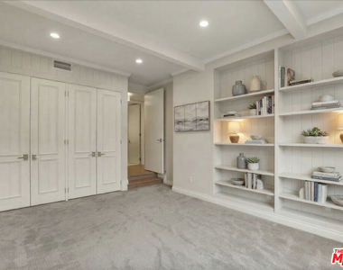 1260 S Beverly Glen Boulevard - Photo Thumbnail 25