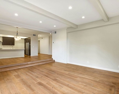 1260 S Beverly Glen Boulevard - Photo Thumbnail 5