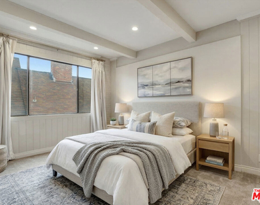 1260 S Beverly Glen Boulevard - Photo Thumbnail 23