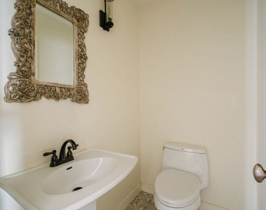 2735 Clyde Avenue - Photo Thumbnail 29