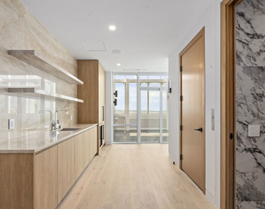 230 W Olympic Boulevard - Photo Thumbnail 35