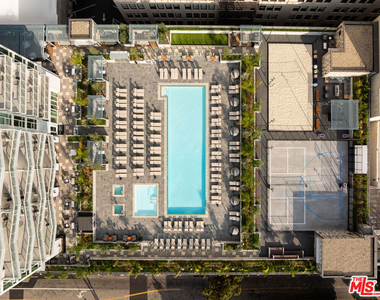 230 W Olympic Boulevard - Photo Thumbnail 52