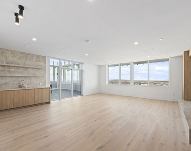230 W Olympic Boulevard - Photo Thumbnail 34