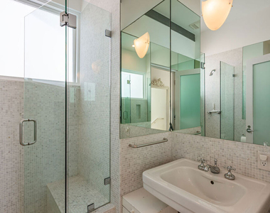 25212 Malibu Road - Photo Thumbnail 28