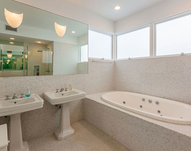 25212 Malibu Road - Photo Thumbnail 27