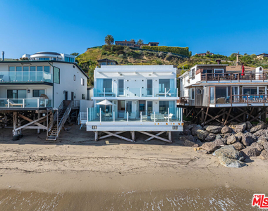 25212 Malibu Road - Photo Thumbnail 1