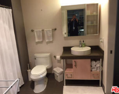 1234 Wilshire Boulevard - Photo Thumbnail 7