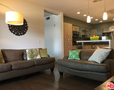 1234 Wilshire Boulevard - Photo Thumbnail 2