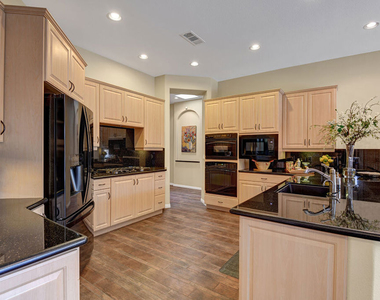 19 Orleans Road - Photo Thumbnail 18