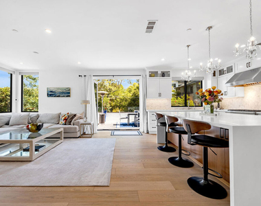 4841 Minden Place - Photo Thumbnail 14