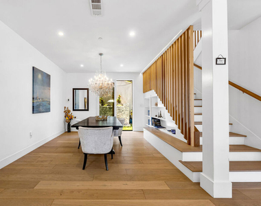 4841 Minden Place - Photo Thumbnail 30