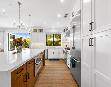 4841 Minden Place - Photo Thumbnail 19