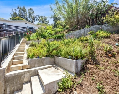 4841 Minden Place - Photo Thumbnail 55