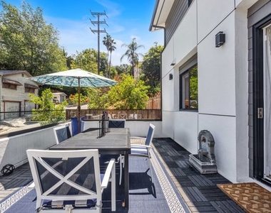 4841 Minden Place - Photo Thumbnail 15