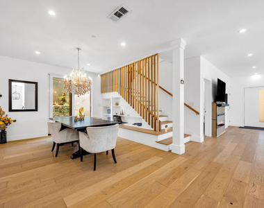 4841 Minden Place - Photo Thumbnail 28