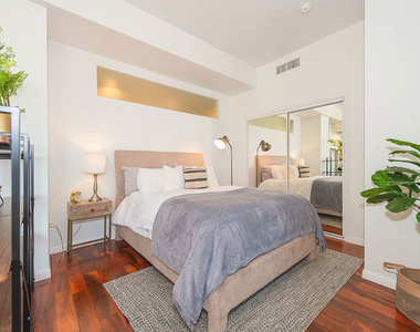 1100 Wilshire Boulevard - Photo Thumbnail 5