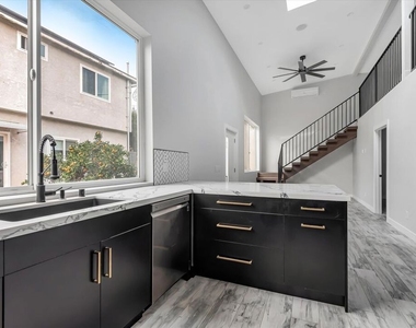 12420 Idaho Avenue - Photo Thumbnail 2