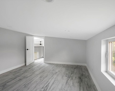 12420 Idaho Avenue - Photo Thumbnail 8