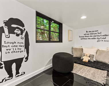 3159 Thatcher Avenue - Photo Thumbnail 19
