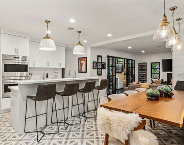 3159 Thatcher Avenue - Photo Thumbnail 16