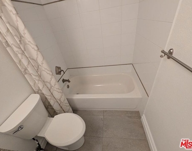 10051 Topanga Canyon Boulevard - Photo Thumbnail 28