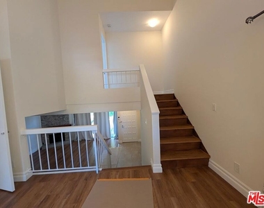 10051 Topanga Canyon Boulevard - Photo Thumbnail 20
