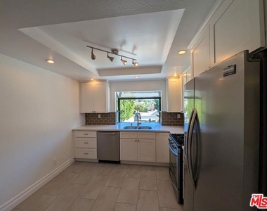 10051 Topanga Canyon Boulevard - Photo Thumbnail 14