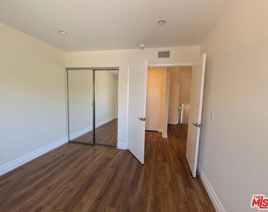 10051 Topanga Canyon Boulevard - Photo Thumbnail 25