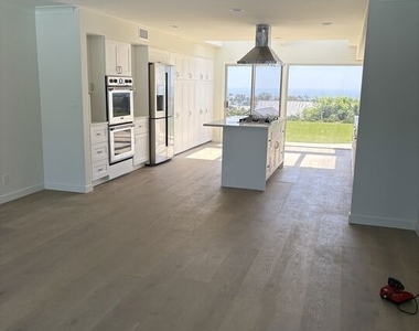 2915 Setting Sun Drive - Photo Thumbnail 13