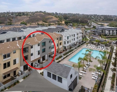 2564 Delphinium Ln - Photo Thumbnail 4