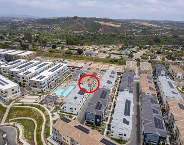 2564 Delphinium Ln - Photo Thumbnail 10