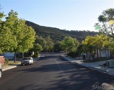 10872 Hasbrook Rd - Photo Thumbnail 14