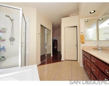 10872 Hasbrook Rd - Photo Thumbnail 8