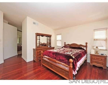 10872 Hasbrook Rd - Photo Thumbnail 5