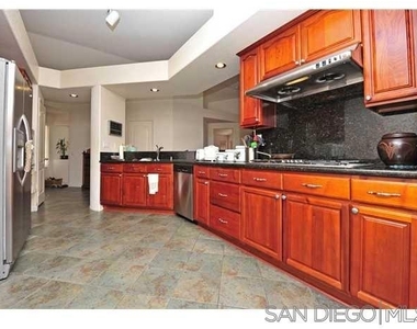 10872 Hasbrook Rd - Photo Thumbnail 4